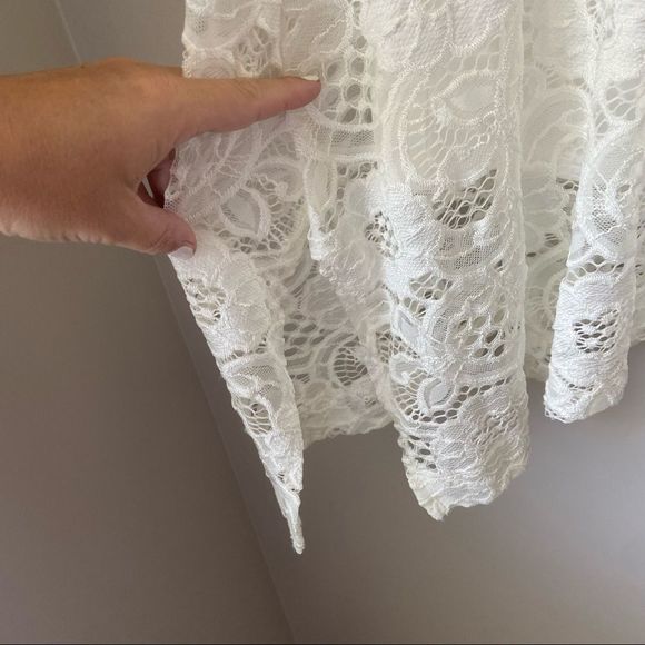 Robbie Bee Cream Lacey Short Sleeve Midi Dress - Picture 4 of 12